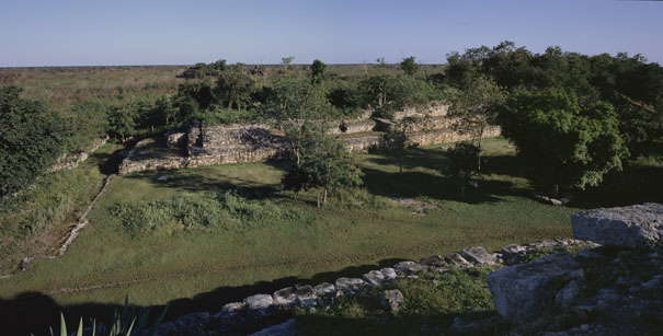 Long Temple at Ake panorama - ake mayan ruins,ake mayan temple,mayan temple pictures,mayan ruins photos